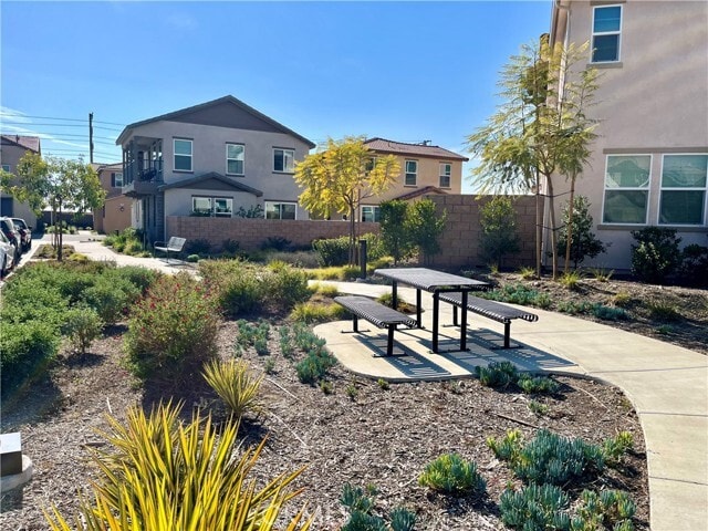 Building Photo - 1586 Redwoods Drive Pl