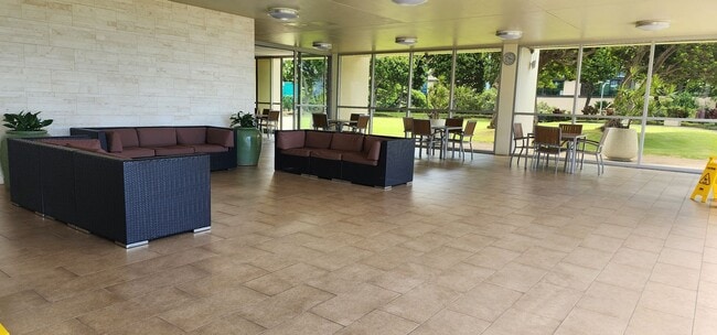 Building Photo - 1350 Ala Moana Blvd