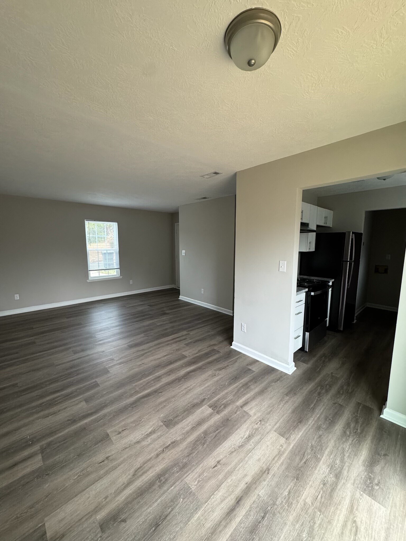 Building Photo - 2114 Vandivere Rd