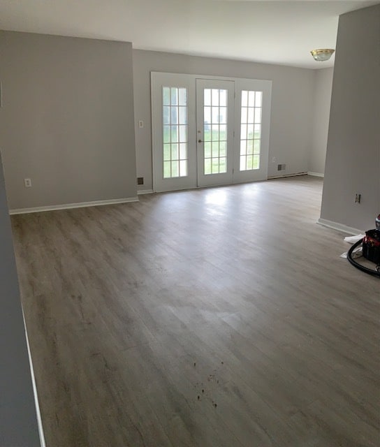 Building Photo - 85 Tulip Ln