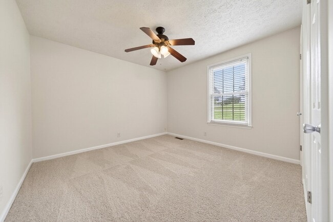 Building Photo - 235 Savely Dr