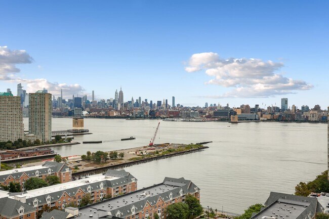 Building Photo - 389 Washington St