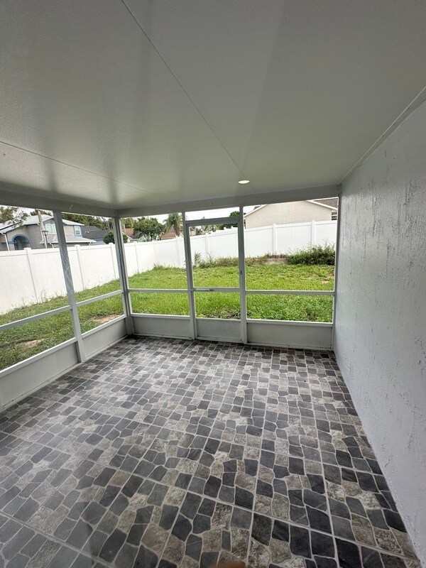 Building Photo - 3019 Bloomsbury Dr