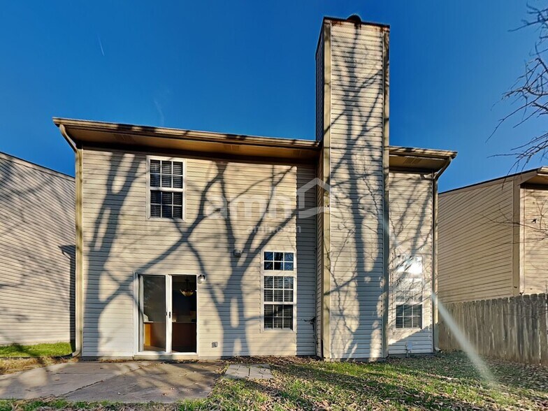 Building Photo - 6044 Draycott Dr