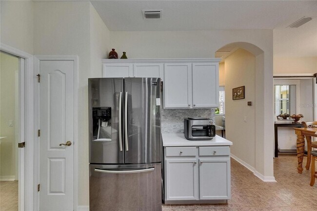 Building Photo - 2068 Sifield Greens Way