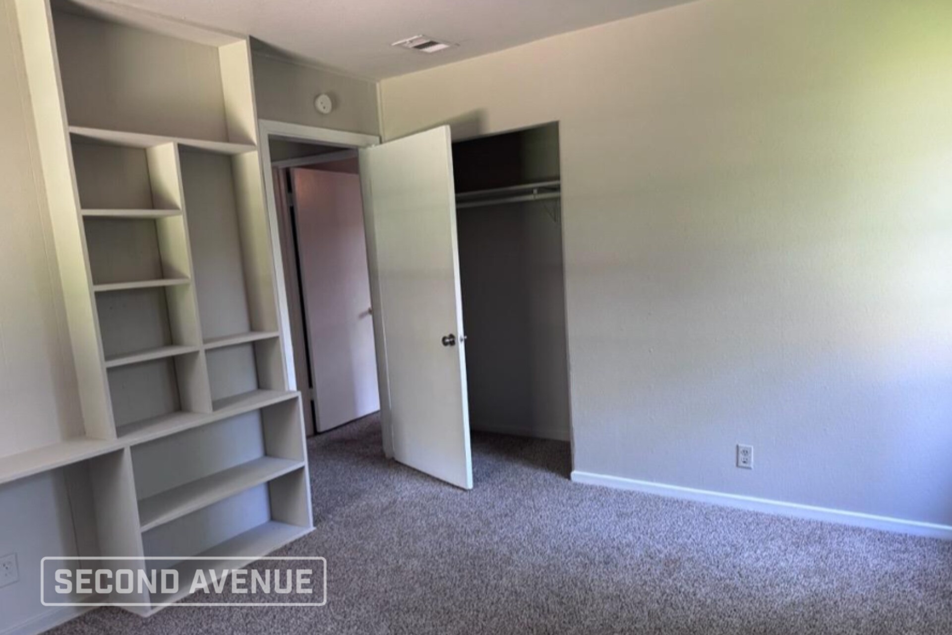 Building Photo - 5458 N Crooked Creek Dr