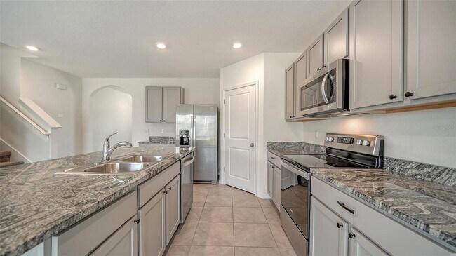 Building Photo - 12728 Lateral Root Dr