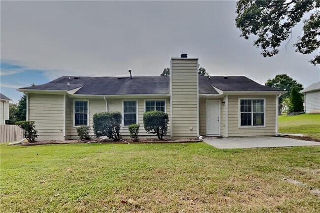 Building Photo - 3685 E Bolding Rd