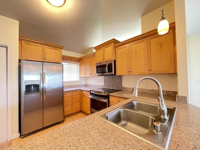 Building Photo - 92-1001-1001 Aliinui Dr