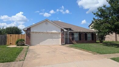 Building Photo - 11003 East 119th St N