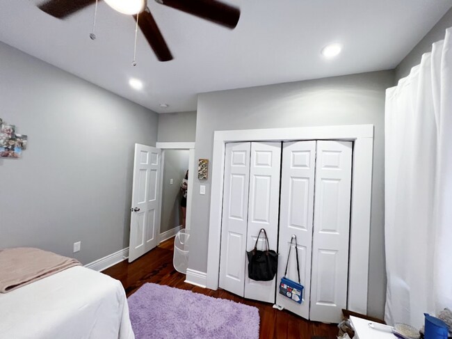 Building Photo - Charming Duplex in the Heart of Uptown New Orleans