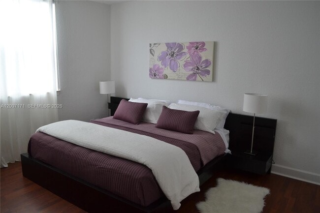 Building Photo - 401 69th St