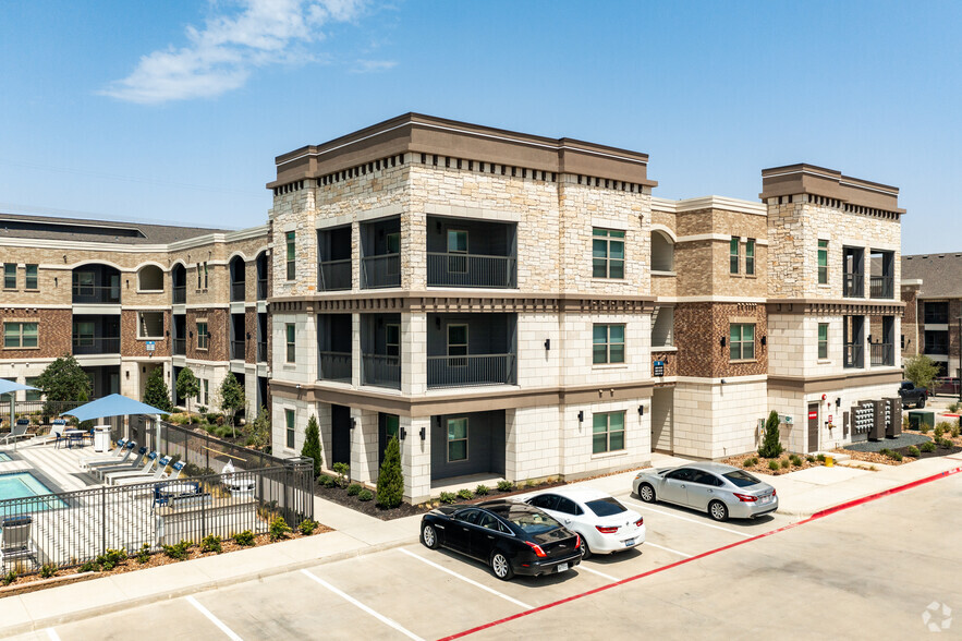 Primary Photo - Brea Frisco
