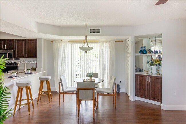 Building Photo - 17200 NW 64th Ave