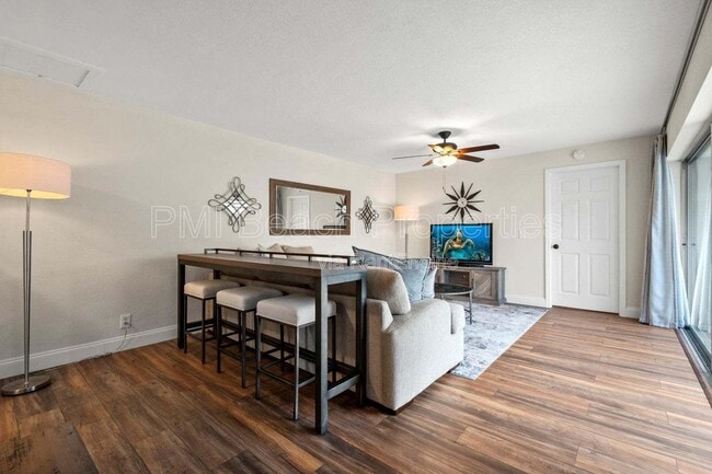 Building Photo - 93 East Ct