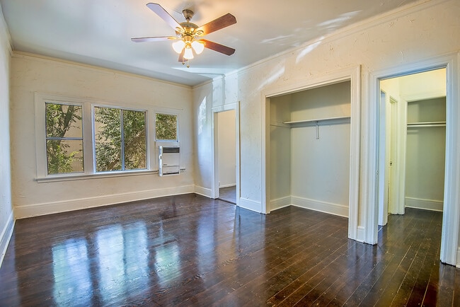 Building Photo - west415
