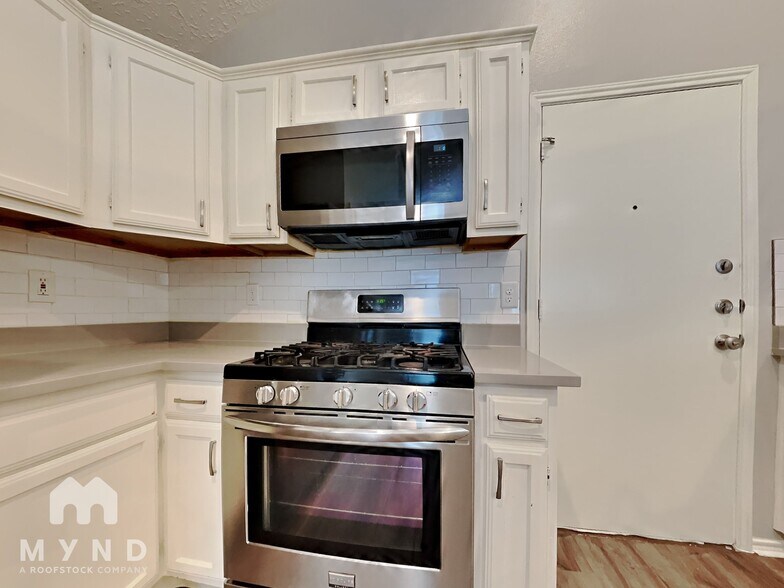 Building Photo - 5407 Cross Valley Dr