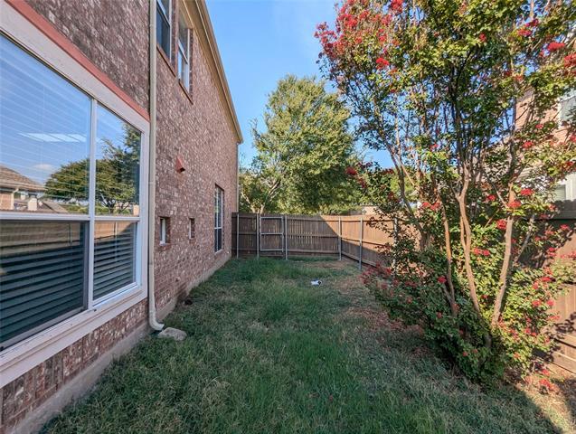 Building Photo - 7686 Creekmere Dr
