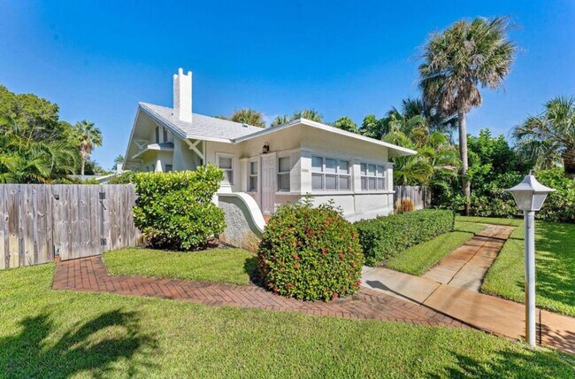 Building Photo - 5301 N Flagler Dr