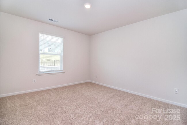 Building Photo - 5155 Hyrule Dr