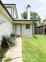 Building Photo - 2902 Kestrel Dr