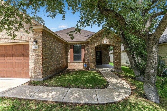 Building Photo - 2113 Golden Arrow Ave