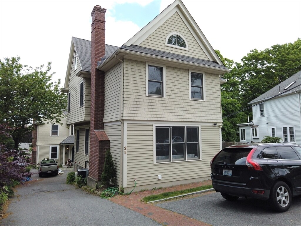 Building Photo - 25 Winthrop Rd