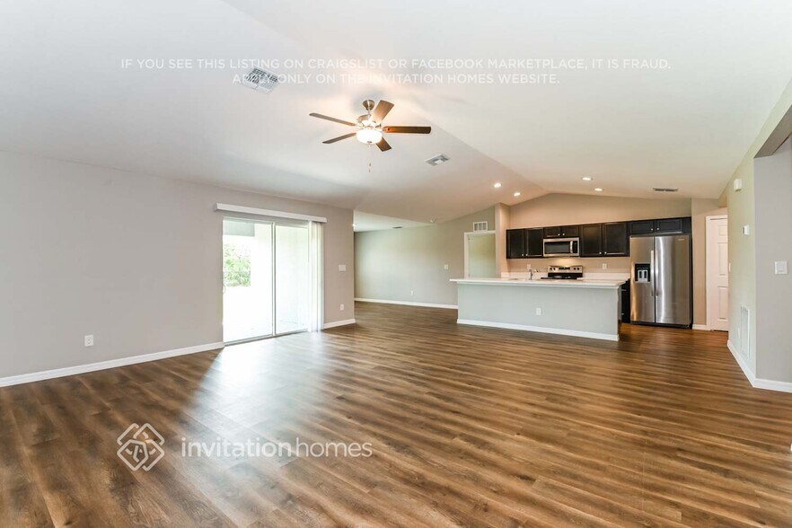 Building Photo - 2592 Mauritania Rd