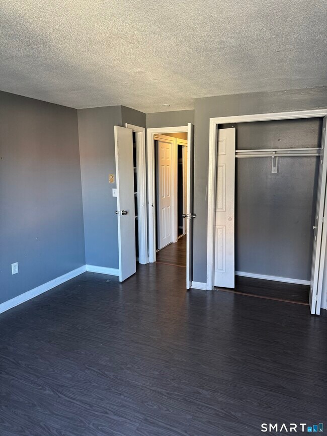 Building Photo - 356 Franklin Ave