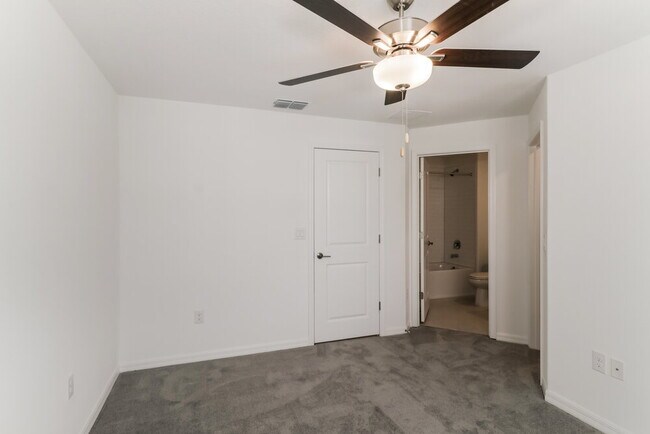 Building Photo - 2152 Azure Vw Wy