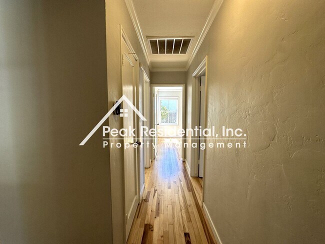 Building Photo - 3 br, 1 bath House - 5200 F Street