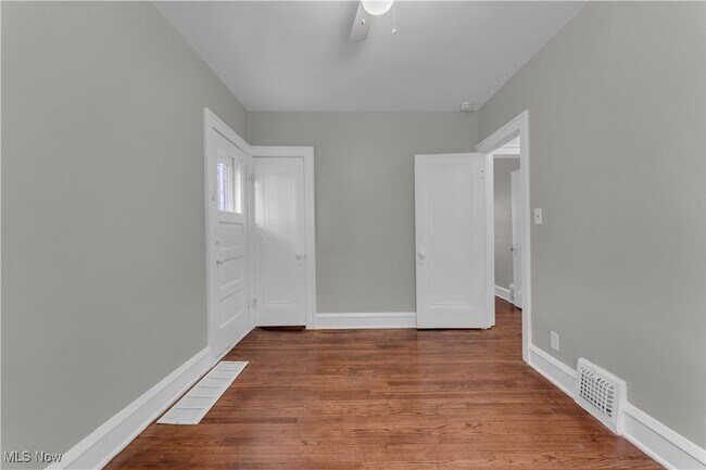 Building Photo - 3746 W 140th St