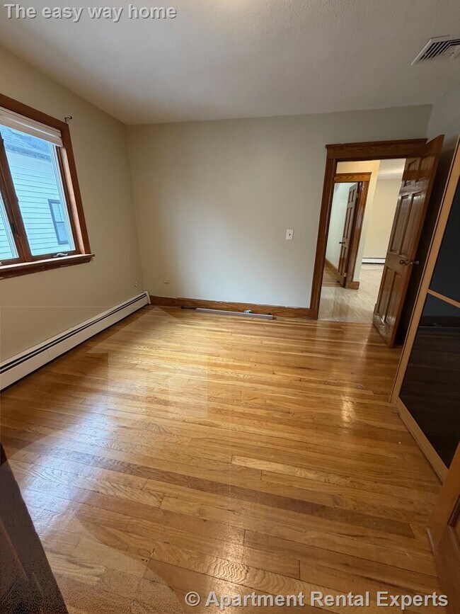 Building Photo - 33 Lafayette St