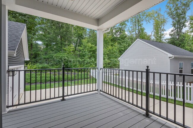Building Photo - 1633 Bilder Ct