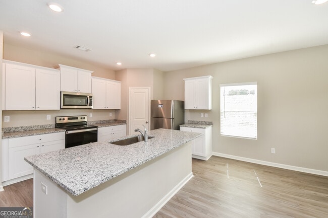 Building Photo - 301 Augusta Woods Dr