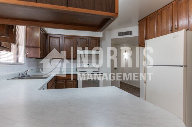 Building Photo - NO HOA, Brick Home and Located in Arizona City