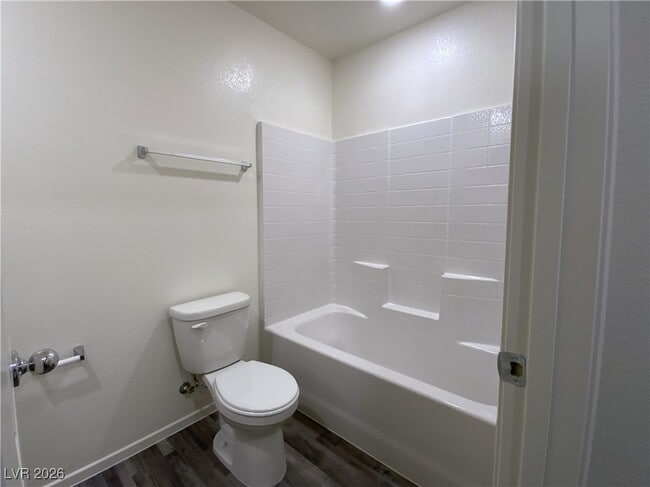 Building Photo - 4989 Fern Mesa Ave