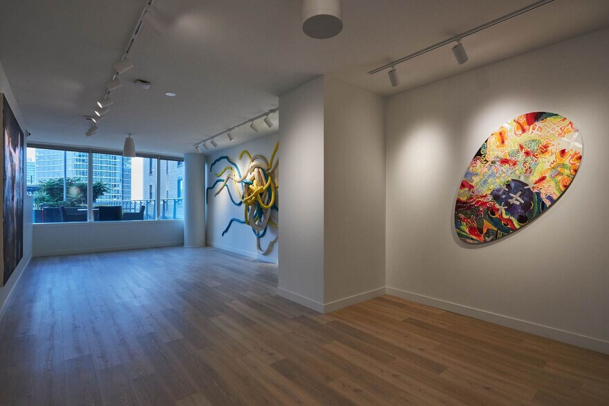 Building Photo - 1000 S Michigan Ave