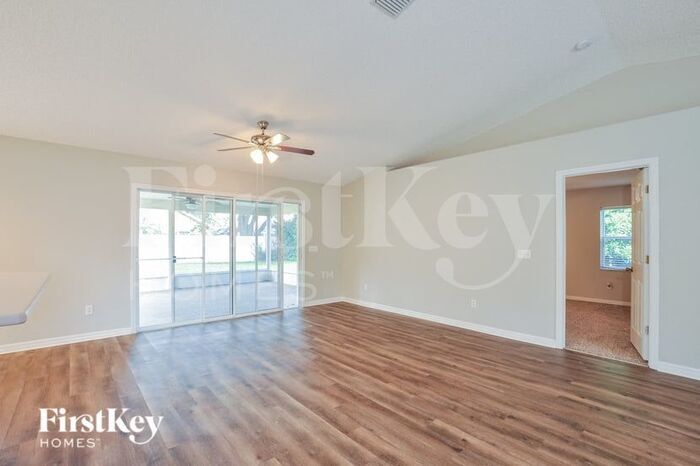 Building Photo - 8 Wild Oak Pl