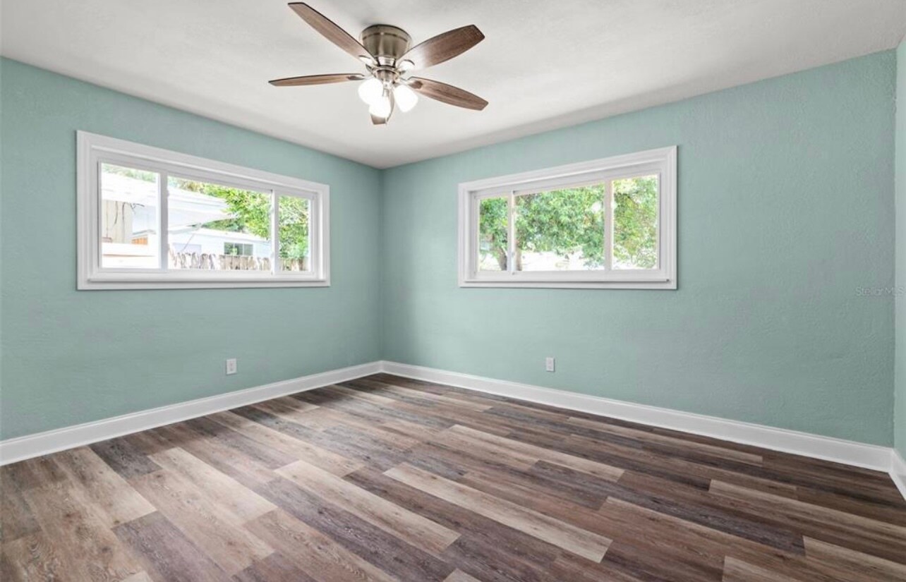 Building Photo - 11615 Park Blvd