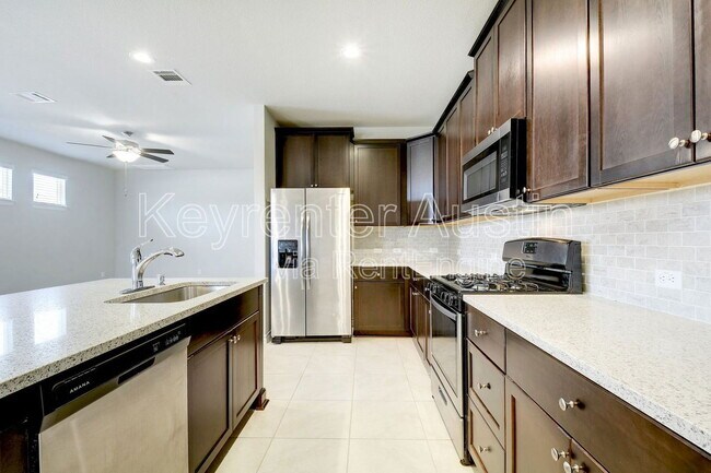 Building Photo - 1803 Los Olivios Wy