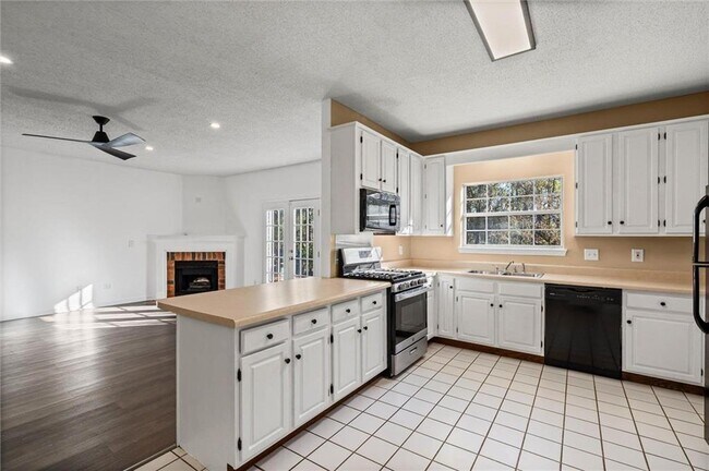 Building Photo - 1263 Smithfield Rd E