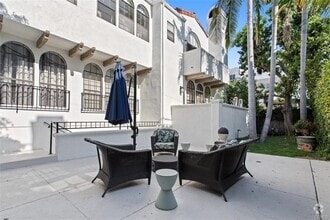Building Photo - 1409 Havenhurst Dr