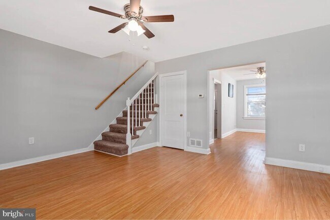 Building Photo - 114 Riverthorn Rd