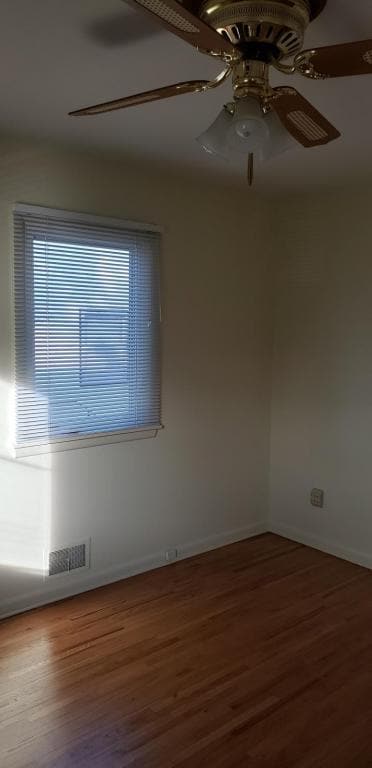 Building Photo - 1602 Hanaford Ave