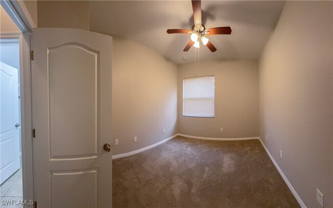 Building Photo - 10132 N Golden Elm Dr