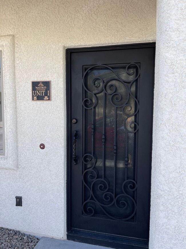 Building Photo - Unfurnished Tiny Home