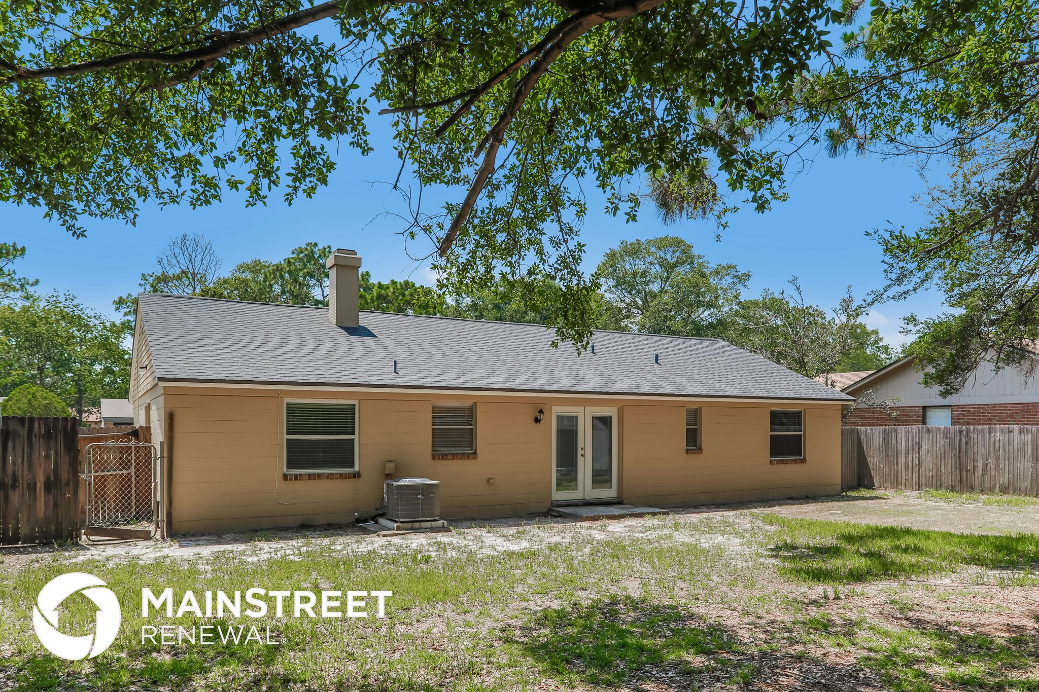 Building Photo - 2433 Justin Rd E