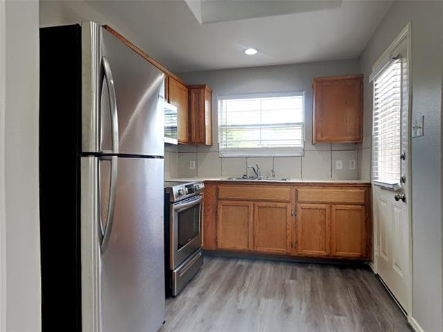 Building Photo - 5513 Marina Dr