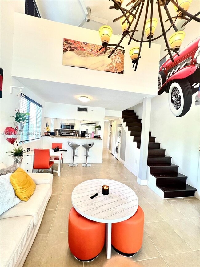 Building Photo - 498 SW 2nd St